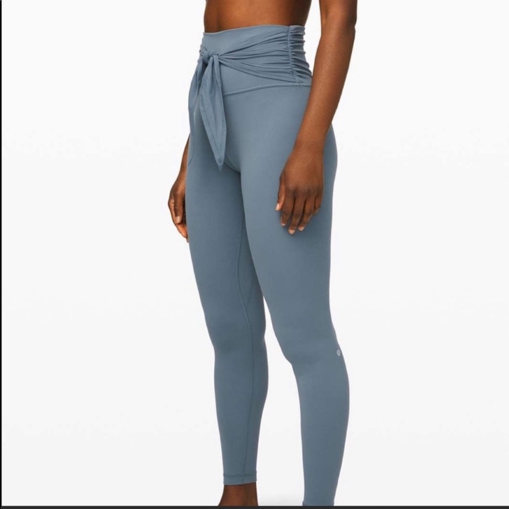 Lululemon charcoal blue align 28" w/adjustable tie